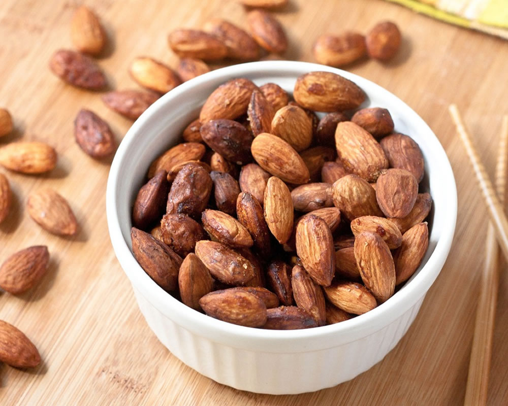 How to Almonds Cracked Pepper help in the blood circulation process?