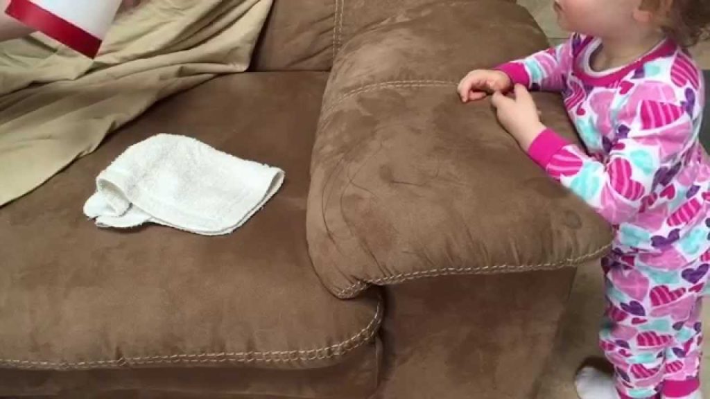 How to remove pen stains from sofa